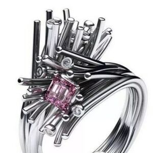 UNIQUE beautiful jewelry RING size 12